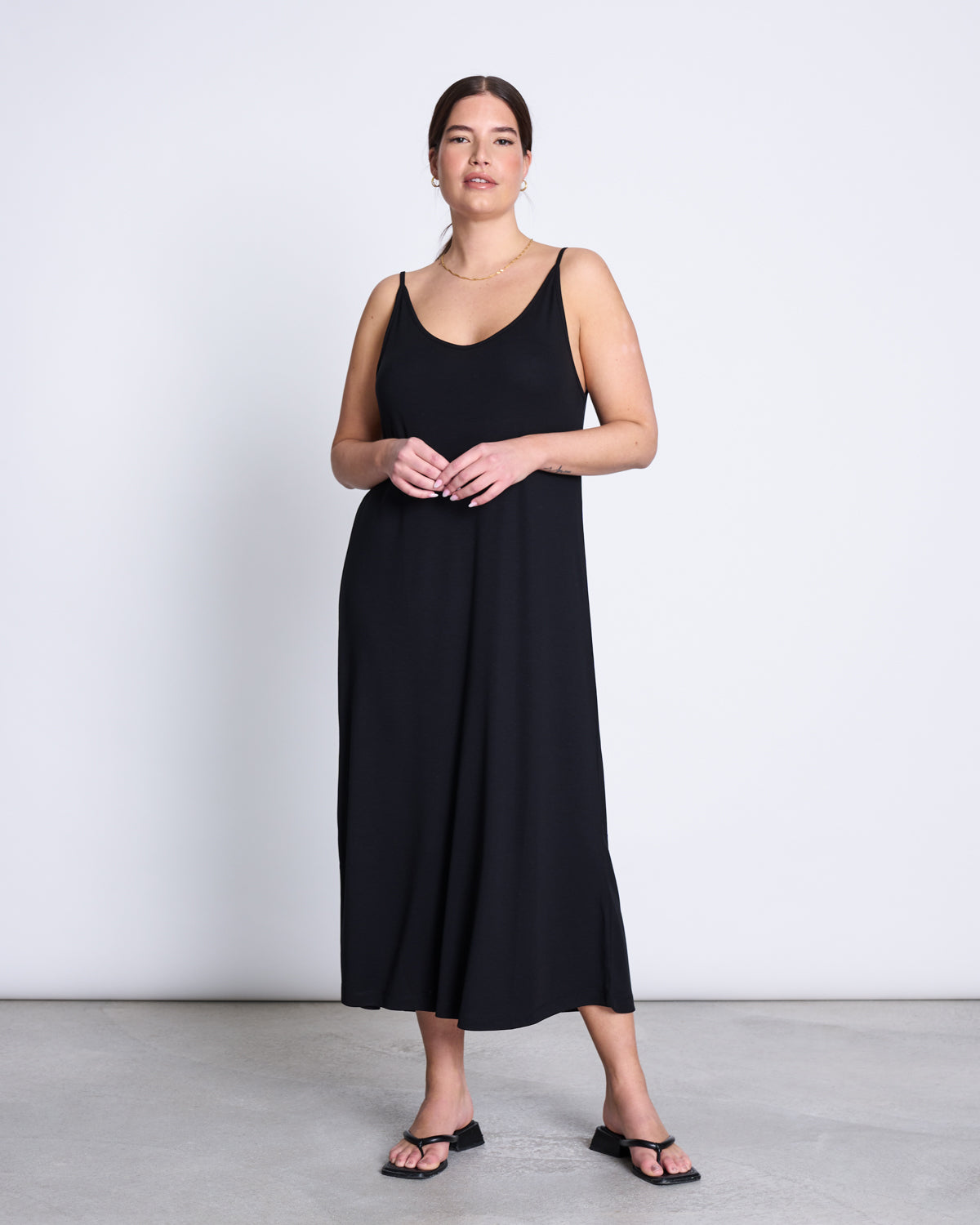 MIDI DRESS TRIANGLE BLACK Midi Kleid jan-n-june 3