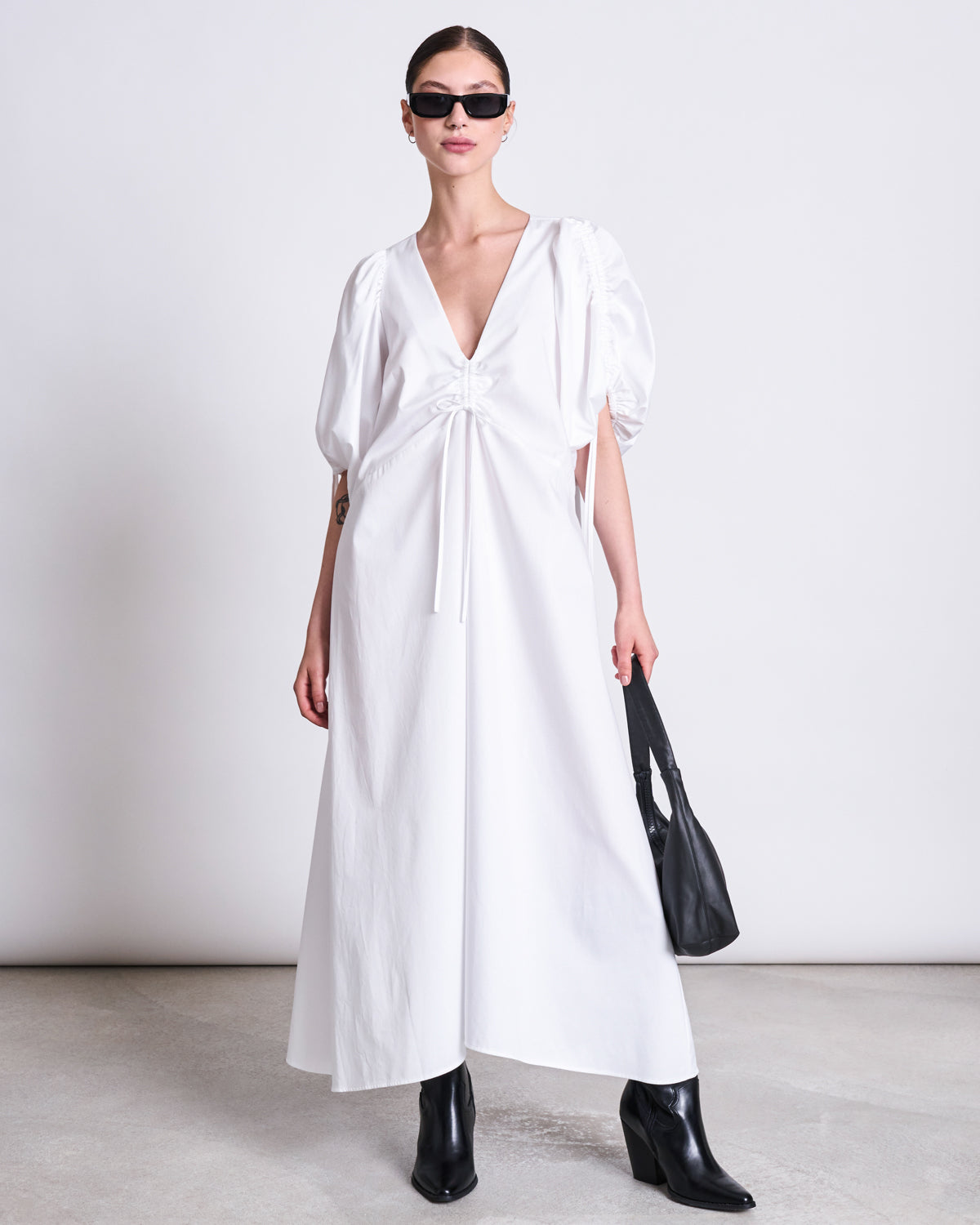 MAXI DRESS DANS WHITE Dresses jan-n-june 1