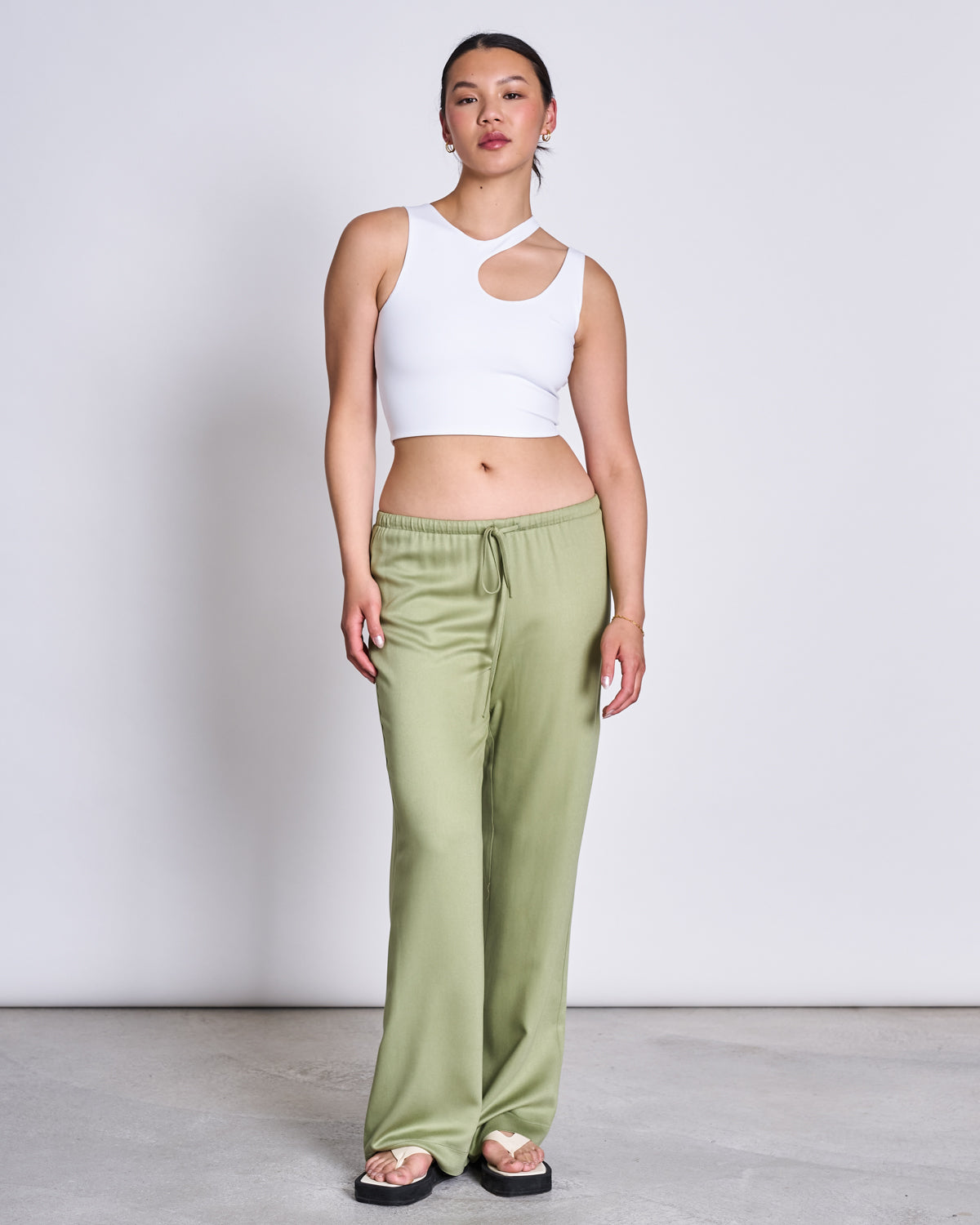 MID RISE LOOSE PANTS STRATH PALE OLIVE
