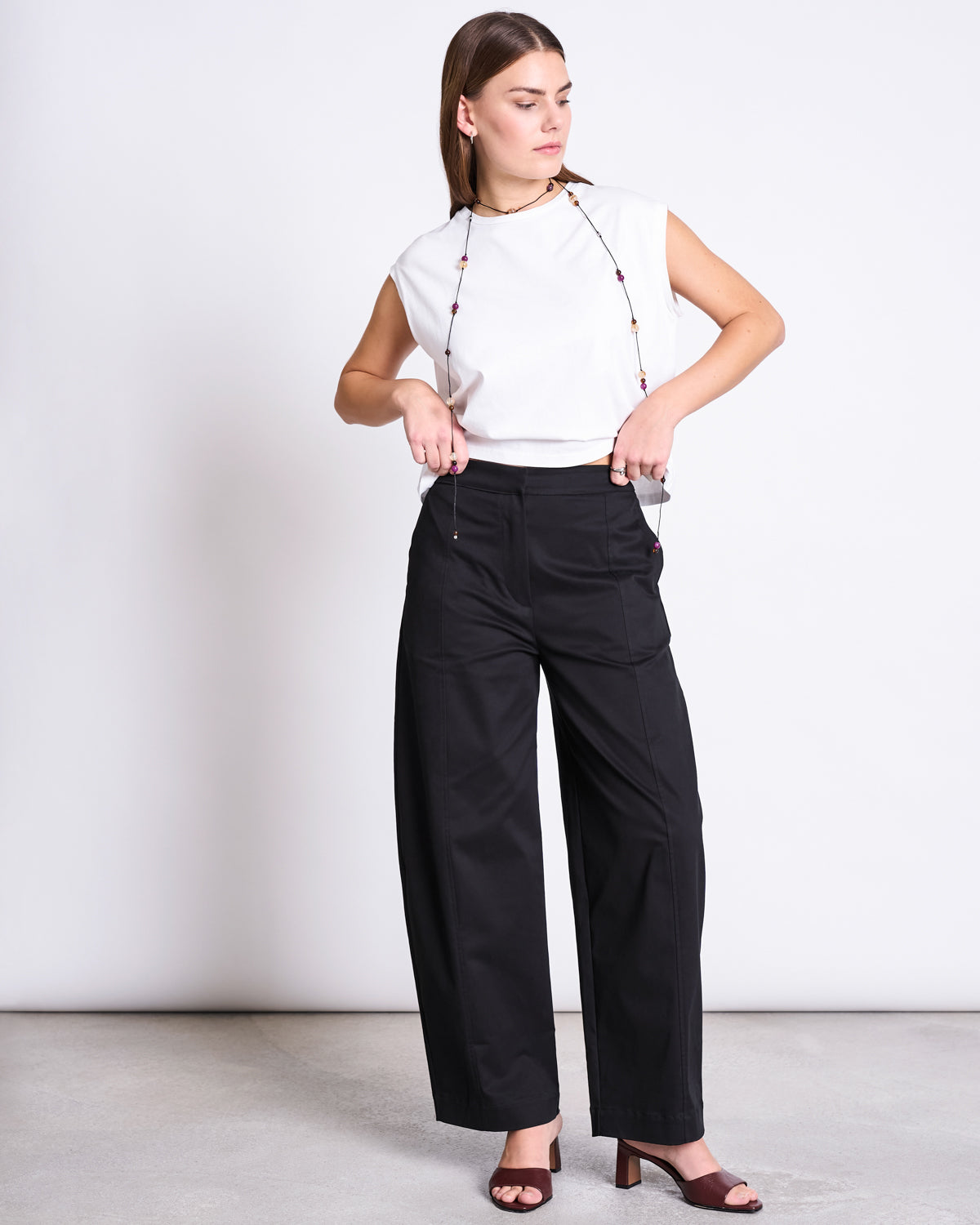 ORGANIC COTTON BARREL PANTS YAURI BLACK