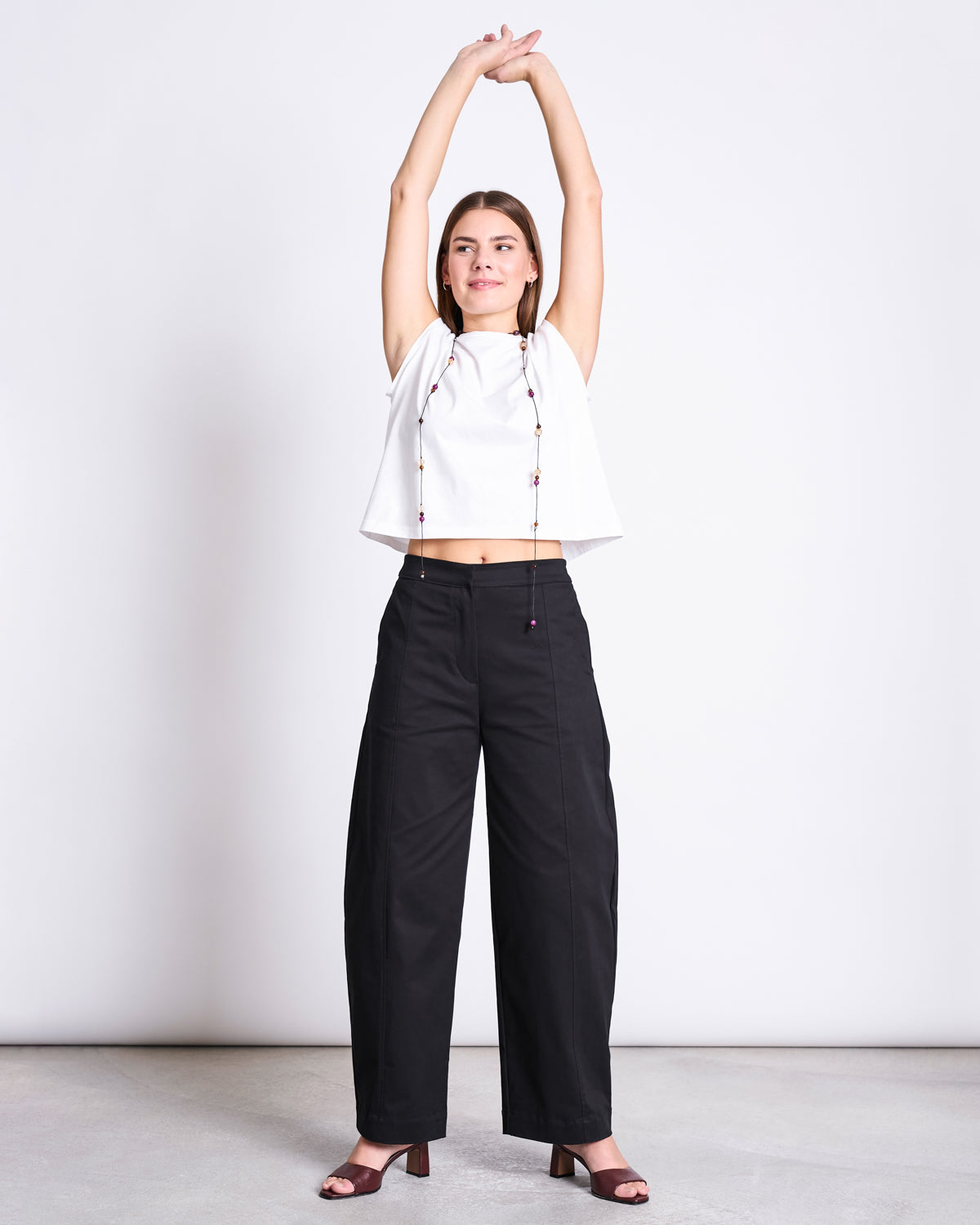 ORGANIC COTTON BARREL PANTS YAURI BLACK