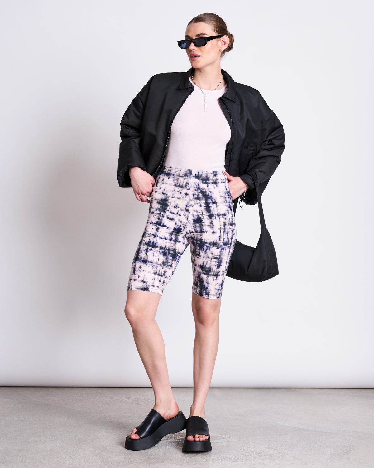 BIKER SHORTS MELTED PRINT GOTS