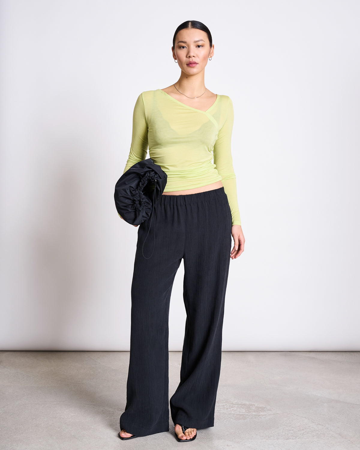 ASYMMETRICAL LONGSLEEVE CASMA GRANNY SMITH