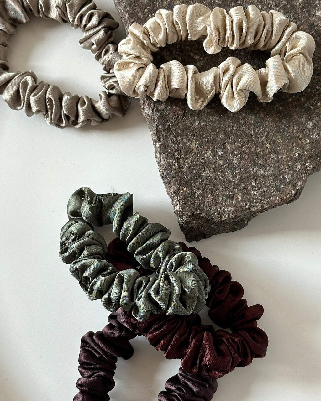 SLIM SCRUNCHIE IVORY Accessories jan-n-june 1