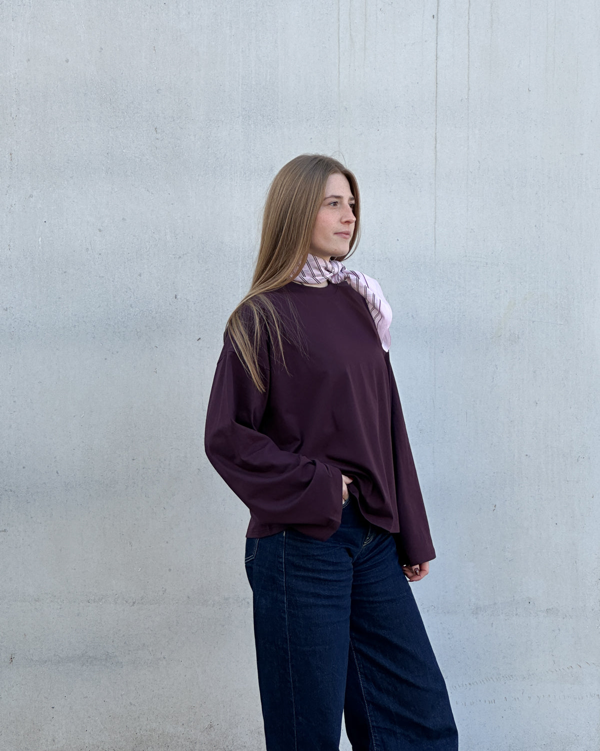 BOXY LONGSLEEVE ANKIRA CHERRY LACQUER