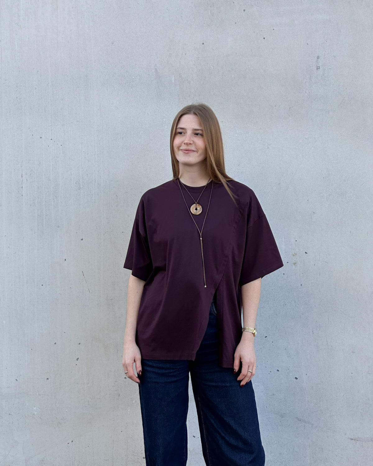 SLITTED T-SHIRT NADIL CHERRY LACQUER