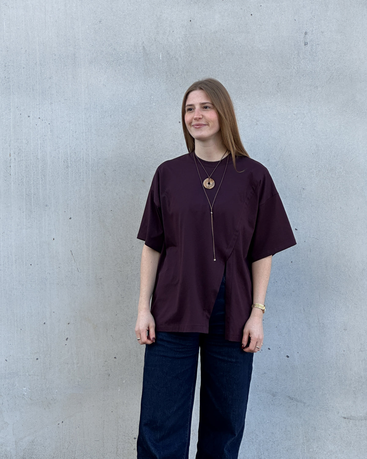 SLITTED T-SHIRT NADIL CHERRY LACQUER