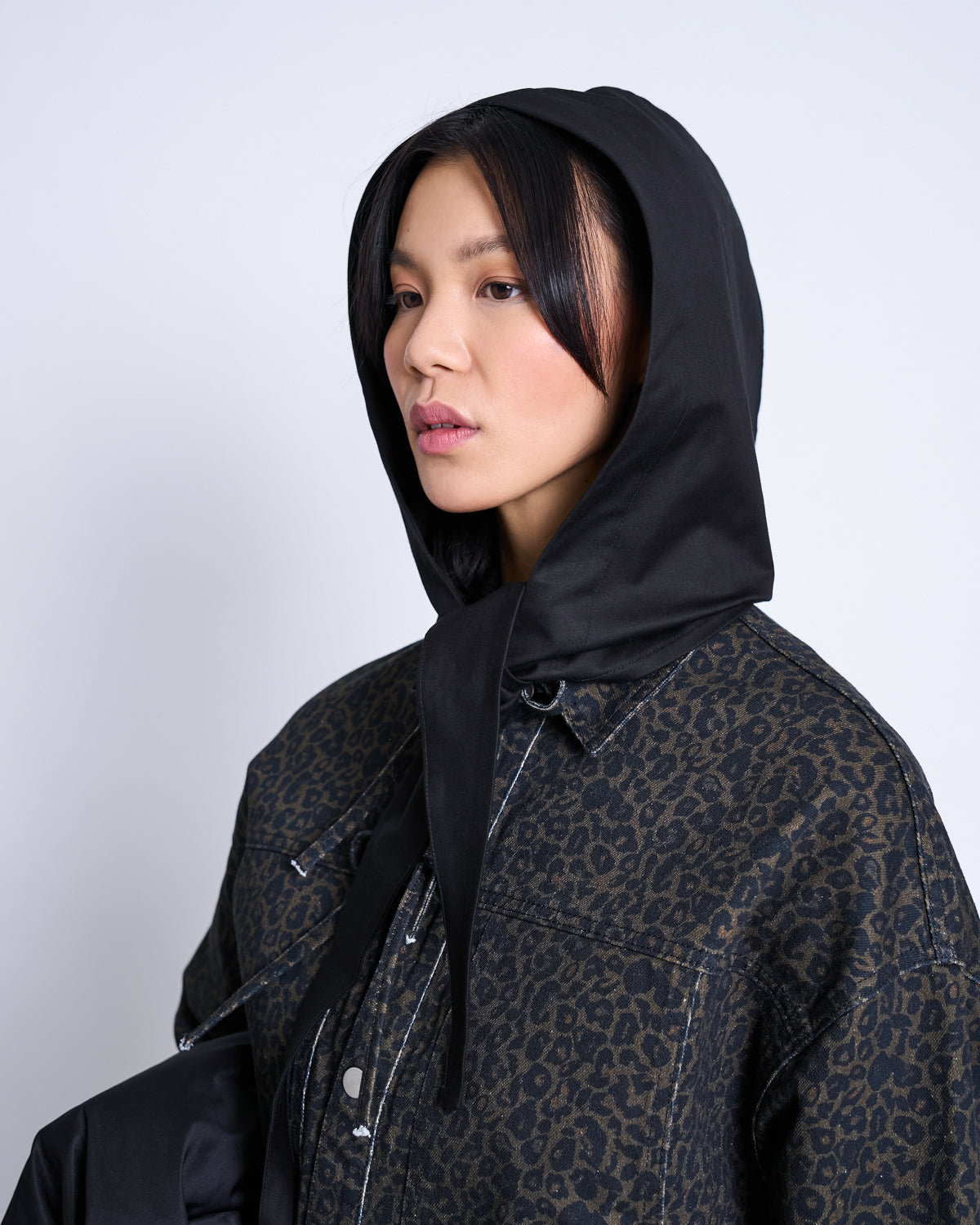 TIE-UP HOOD LENN BLACK Accessories jan-n-june 1