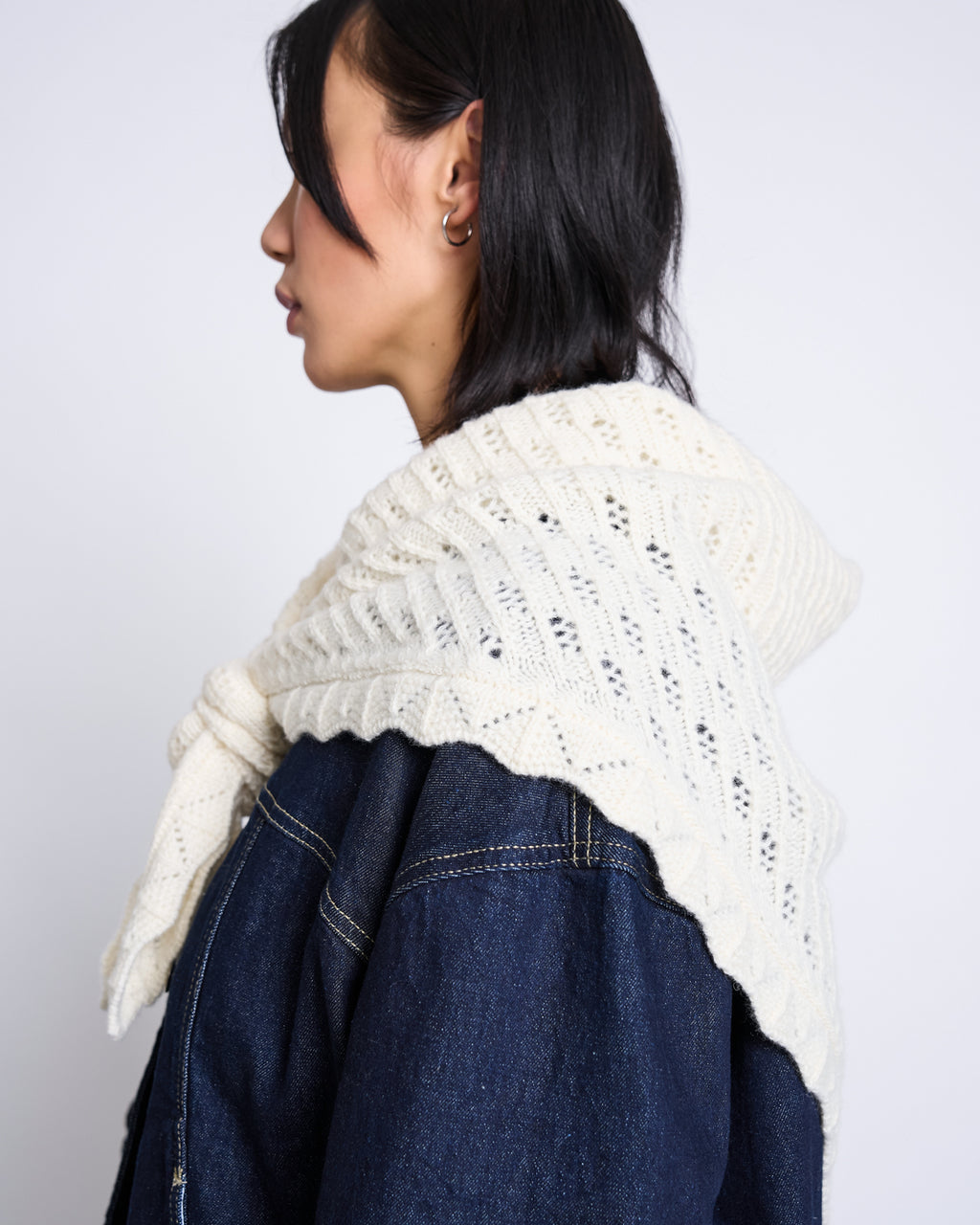 LAMBSWOOL TRIANGLE SCARF ELVA OFFWHITE GOTS