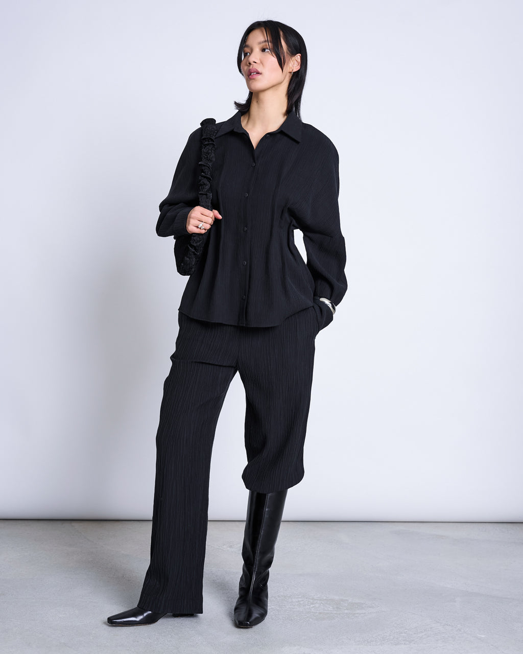GATHERED BLOUSE CALVA BLACK Blouse jan-n-june 5