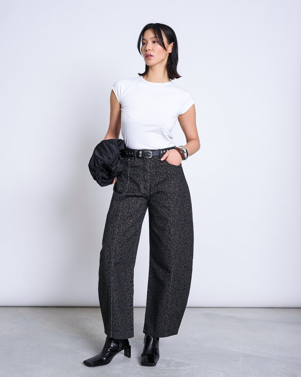 BARREL LEG DENIM JEANS FAYA DARK LEO PRINT GOTS Pants jan-n-june 5