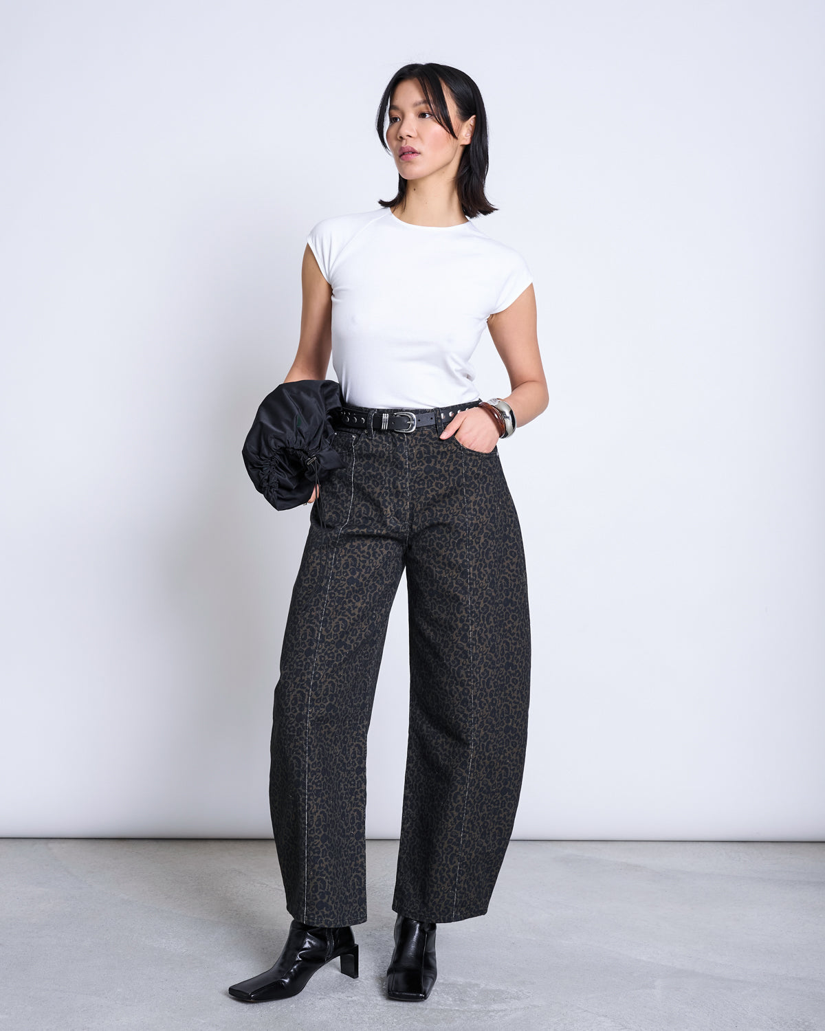 BARREL LEG DENIM JEANS FAYA DARK LEO PRINT GOTS Pants jan-n-june 5