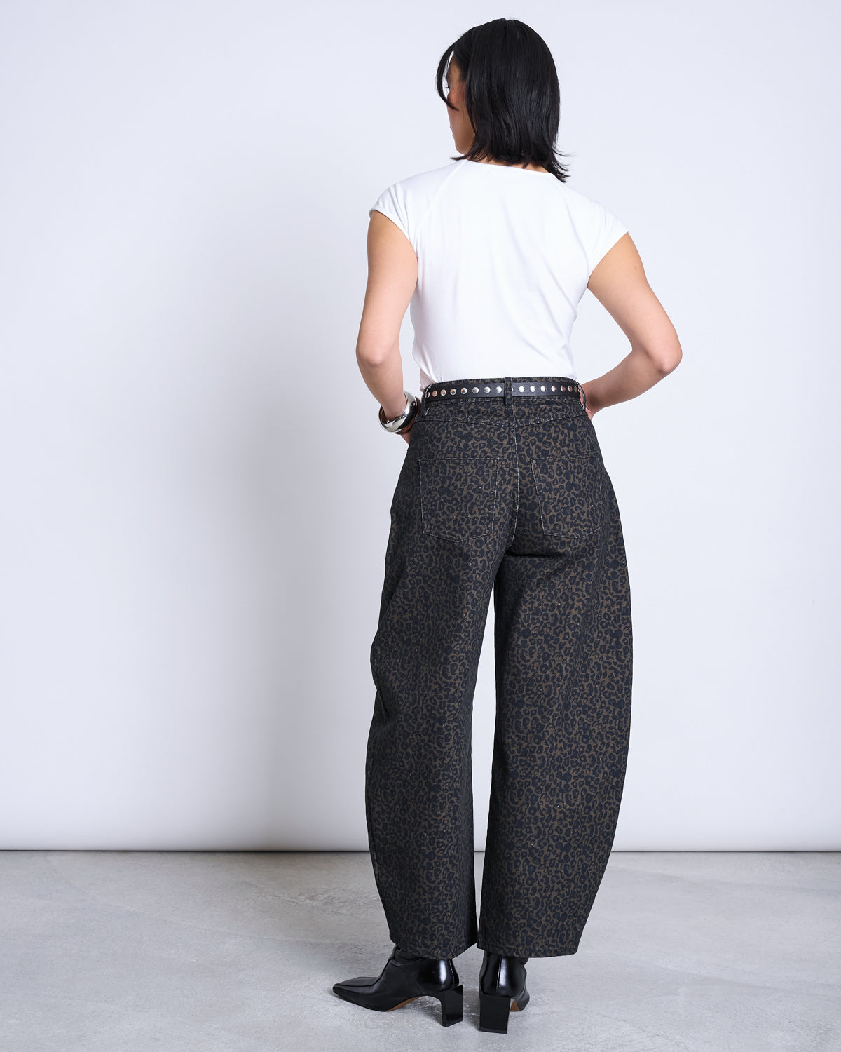 BARREL LEG DENIM JEANS FAYA DARK LEO PRINT GOTS Pants jan-n-june 6
