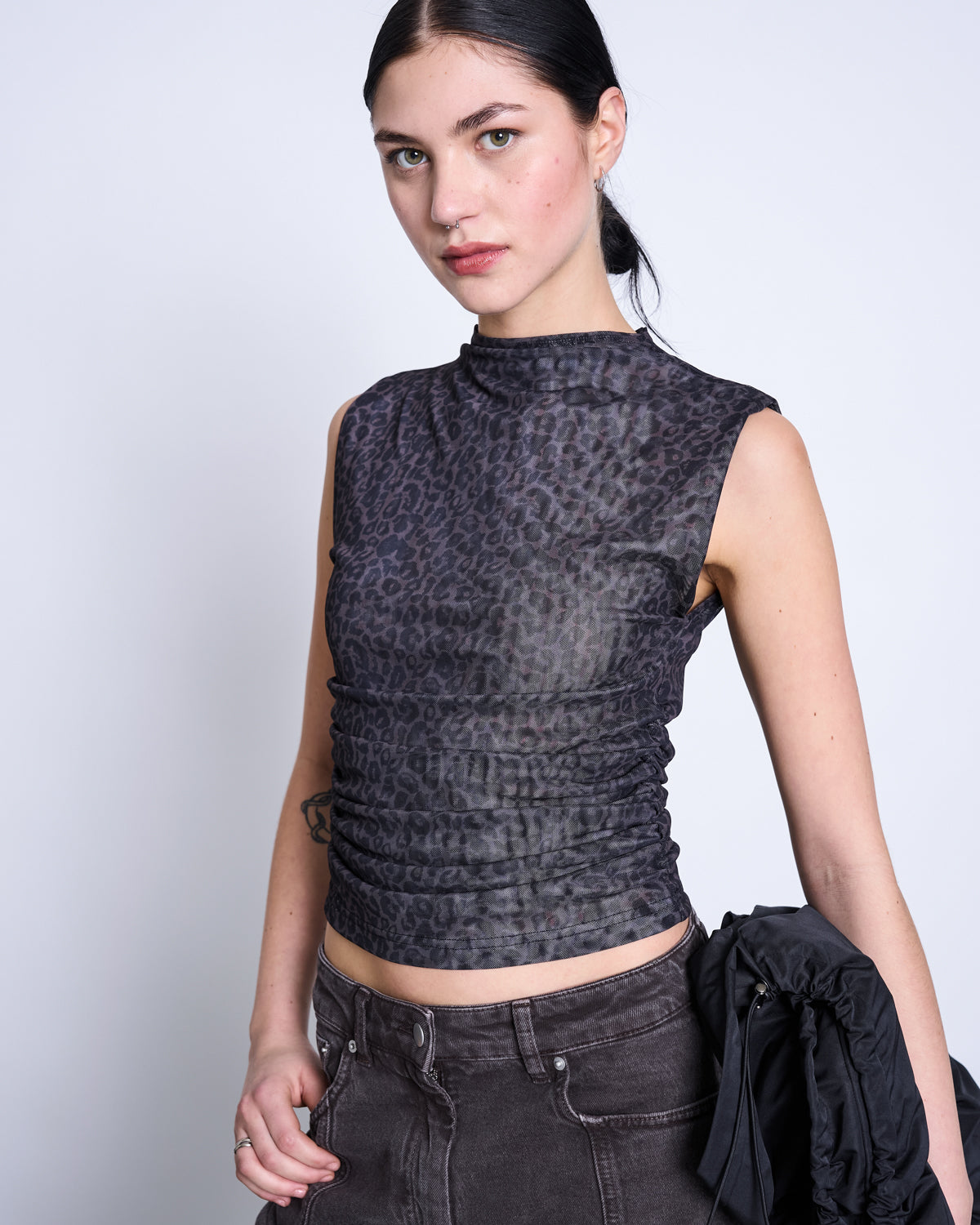 RUFFLE MESH TOP LAGUNA DARK LEO PRINT T-shirt jan-n-june 1
