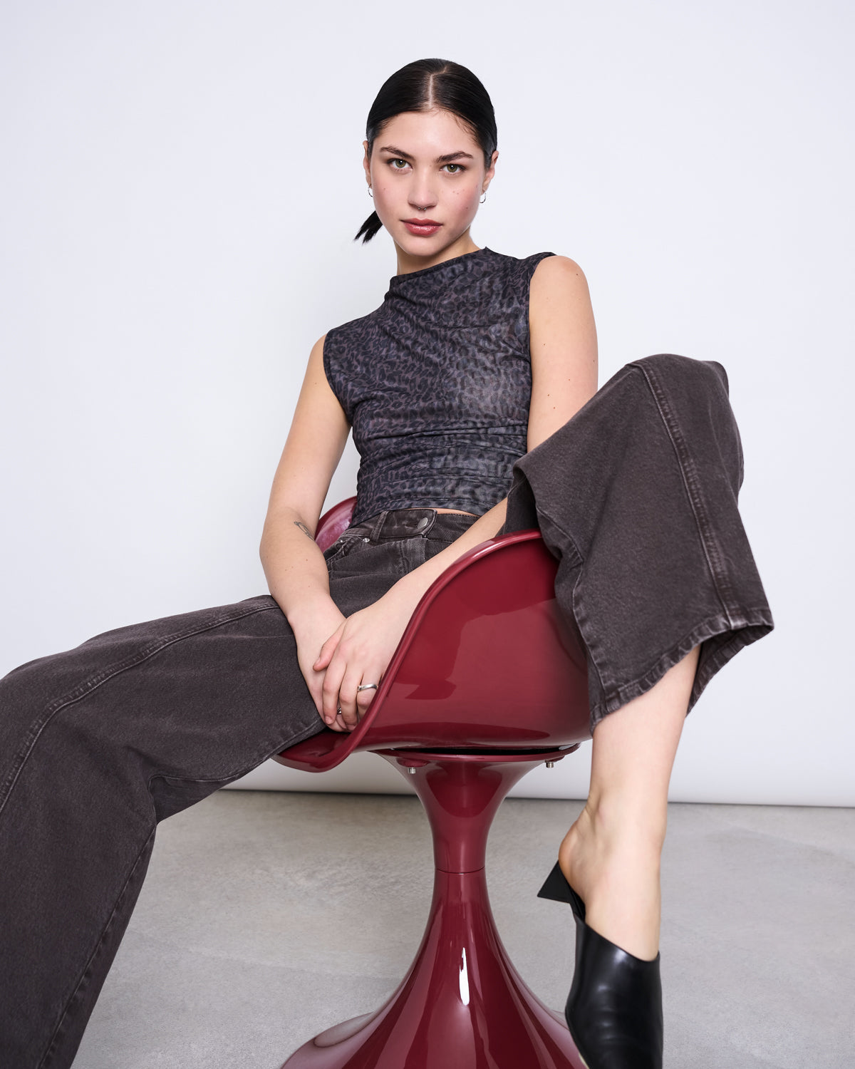 RUFFLE MESH TOP LAGUNA DARK LEO PRINT T-shirt jan-n-june 2