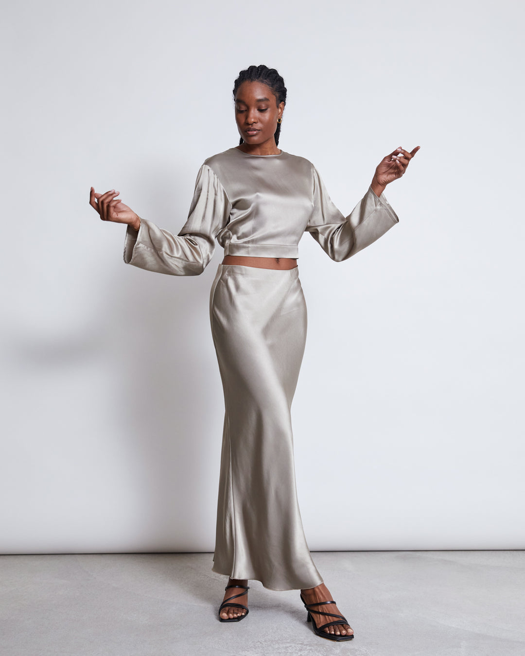 ◆ojos◆ Layering Draped Maxi Skirt Warm Grey 25SS-SK04-WGR Summer Dark Gray Linen Skirt With Pockets, Casual Lantern