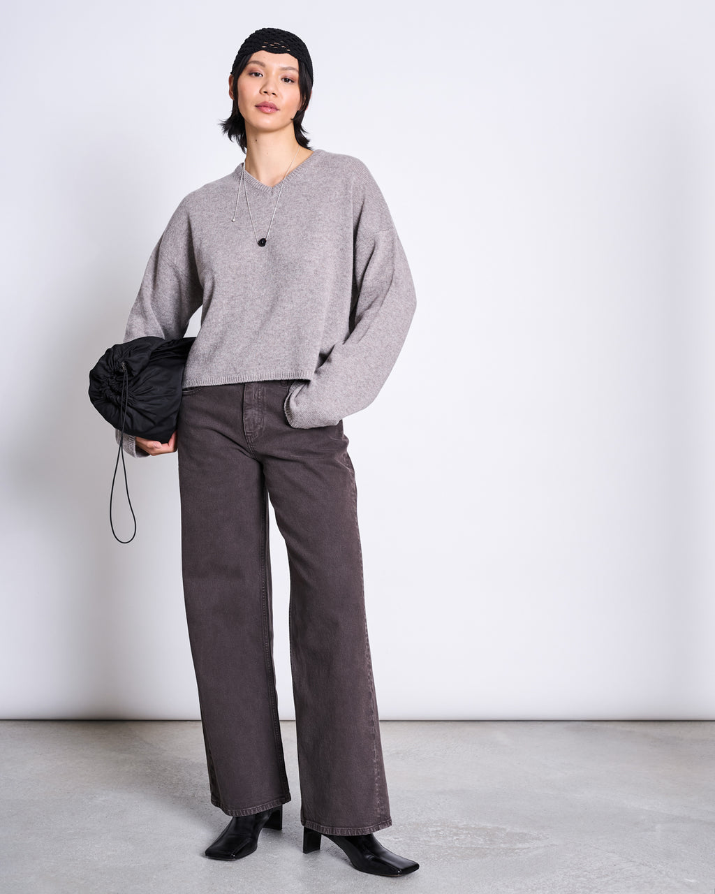 WOOLY V-NECK SWEATER PALEA OAT GOTS Sweater jan-n-june 2