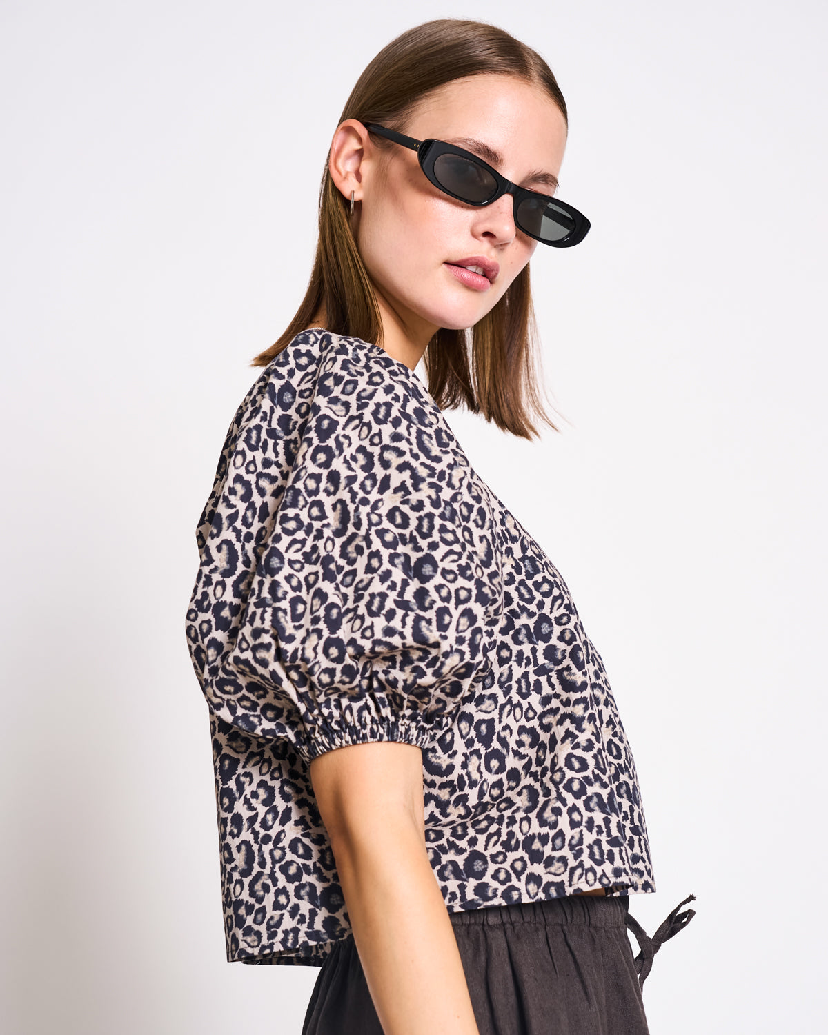 CROPPED ORGANIC COTTON BLOUSE OLMOS LEO PRINT