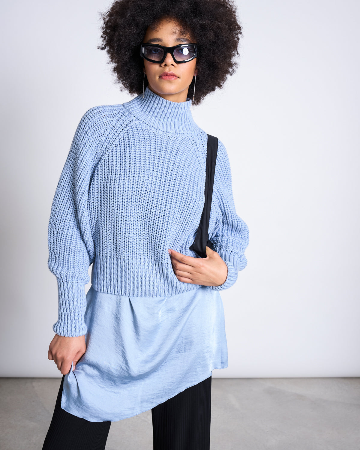 NECKHOLDER TOP WISP MID BLUE