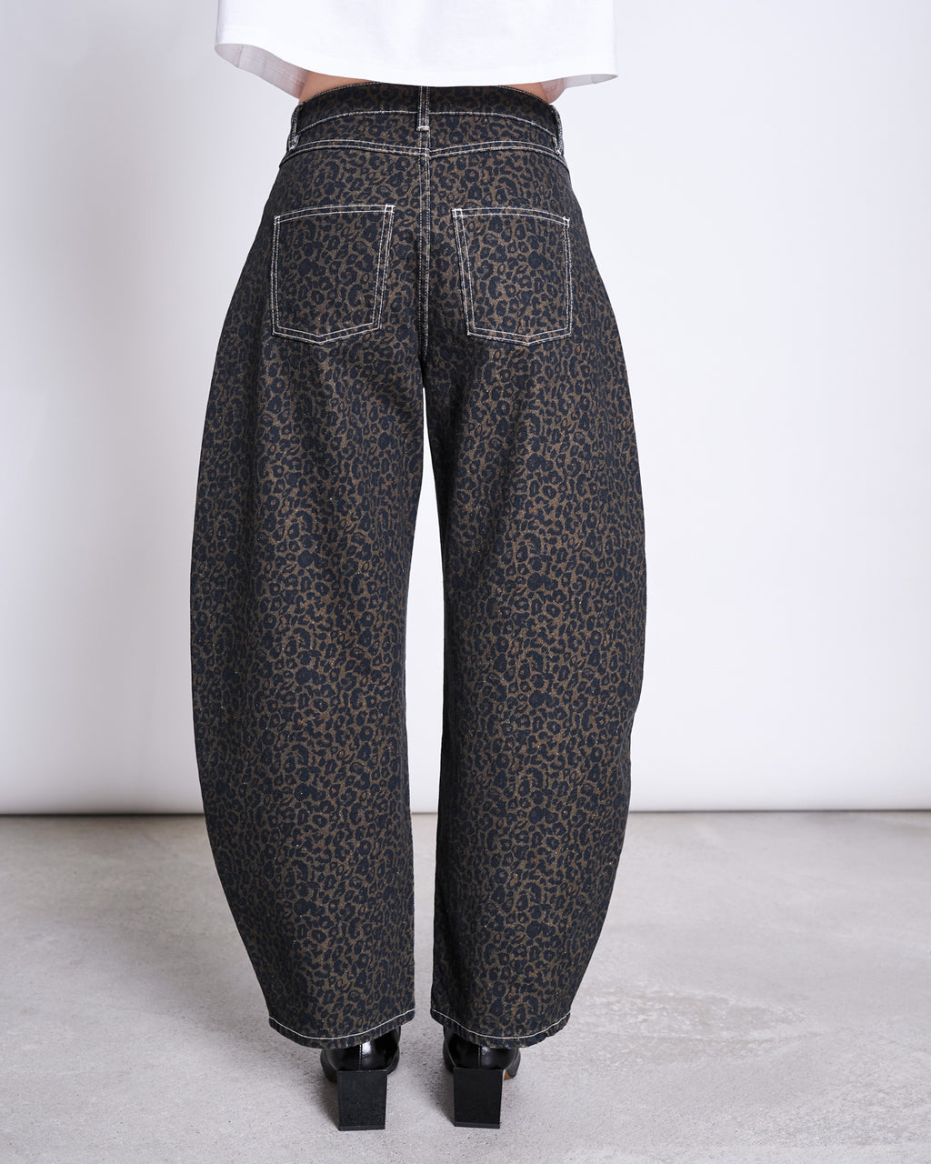 BARREL LEG DENIM JEANS FAYA DARK LEO PRINT GOTS Pants jan-n-june 4