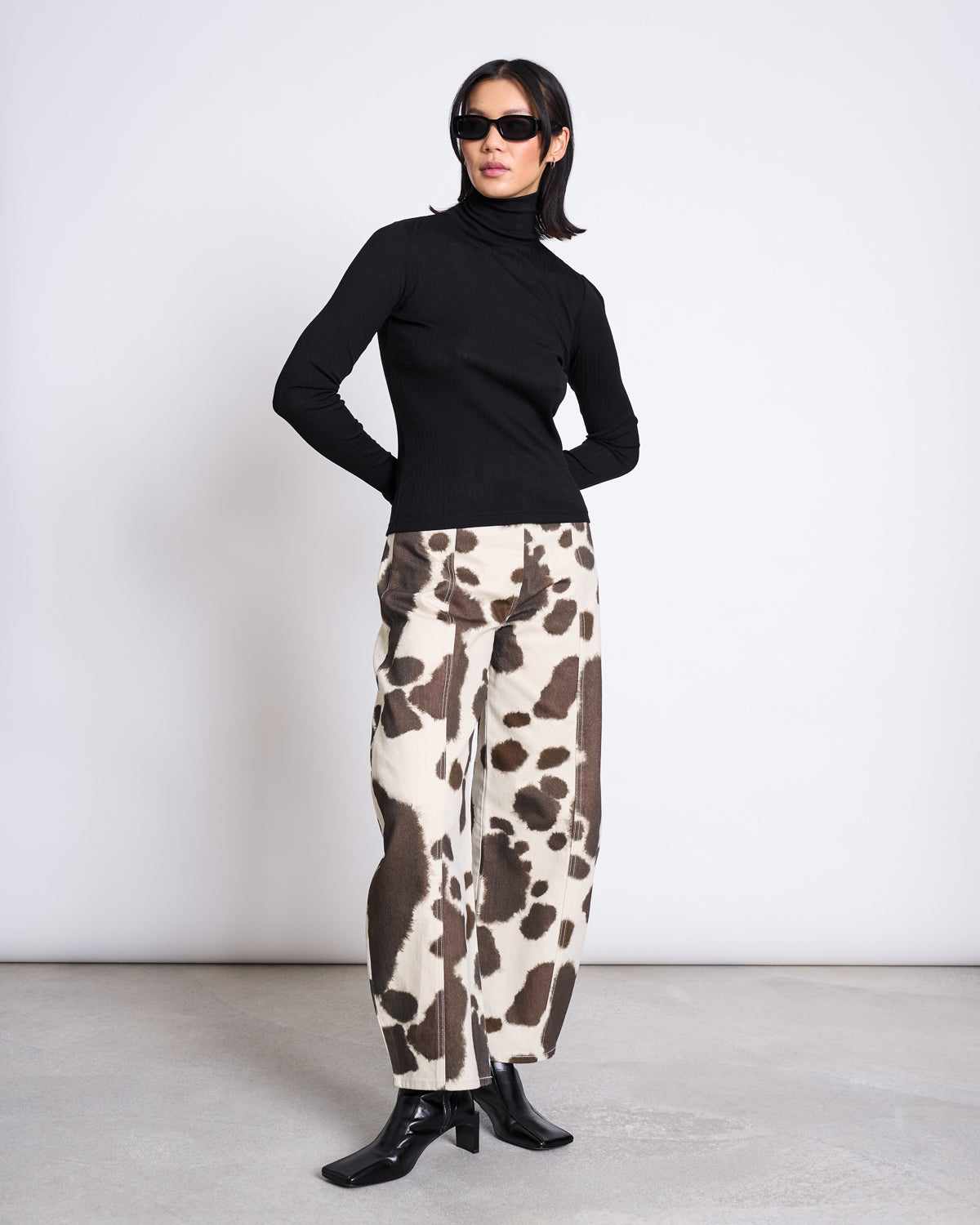 BARREL LEG DENIM JEANS FAYA COW PRINT GOTS Pants jan-n-june 2
