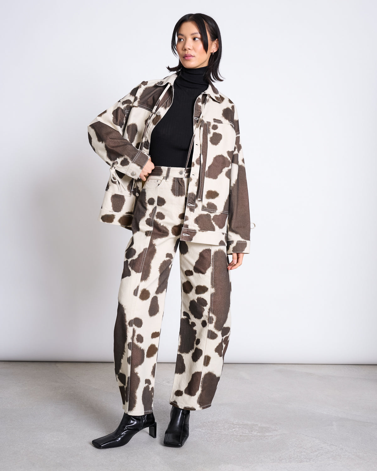 BARREL LEG DENIM JEANS FAYA COW PRINT GOTS Pants jan-n-june 1