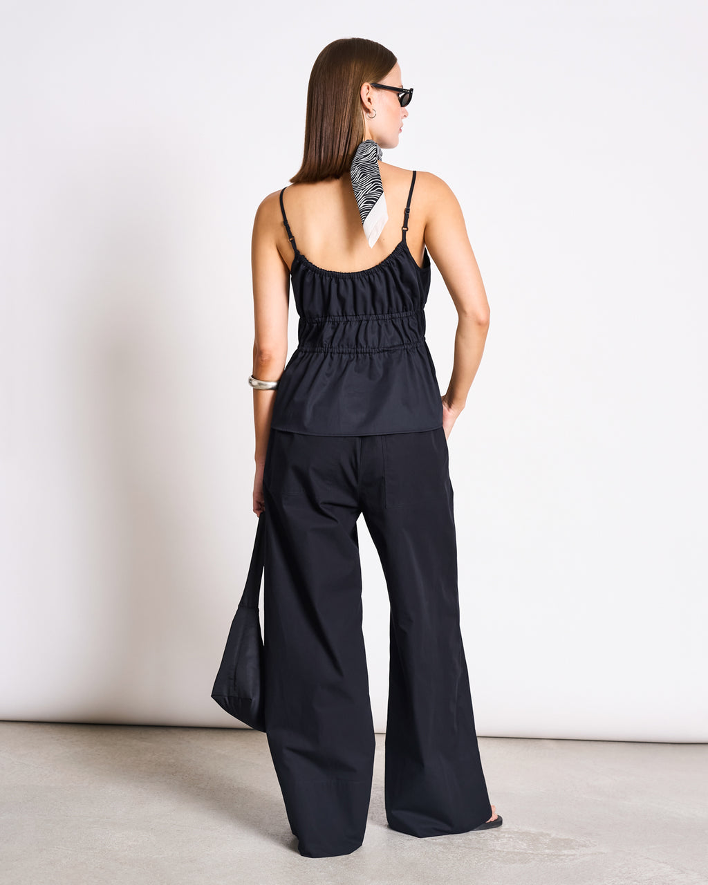 SPAGHETTI TIE TOP EBUR BLACK T-shirt jan-n-june 2