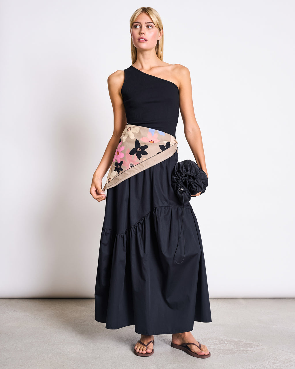 ONE SHOULDER TOP TIGRIS BLACK GOTS T-shirt jan-n-june 2