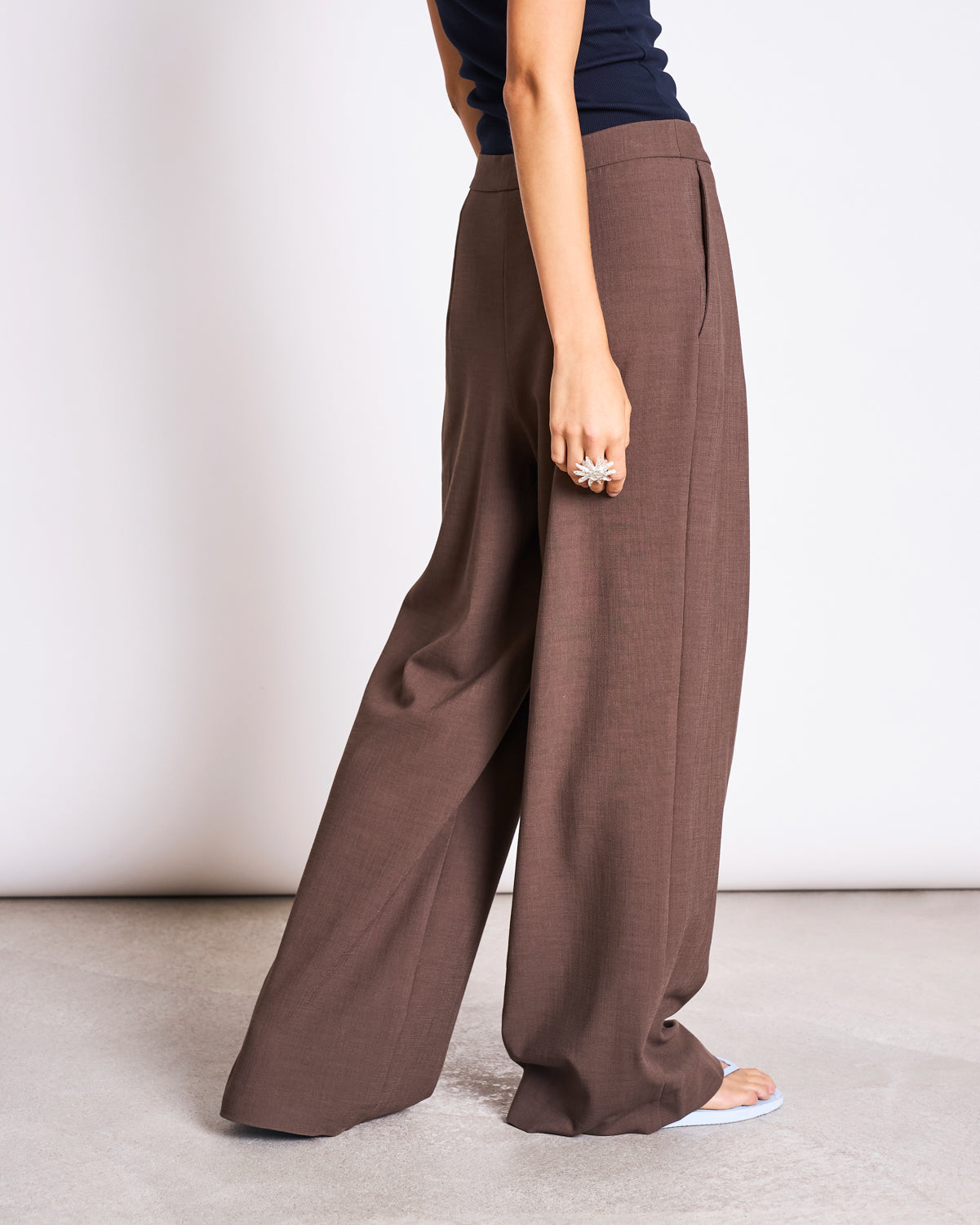 PLEATED WIDE PANTS NIVA CLAY Pants jan-n-june 8