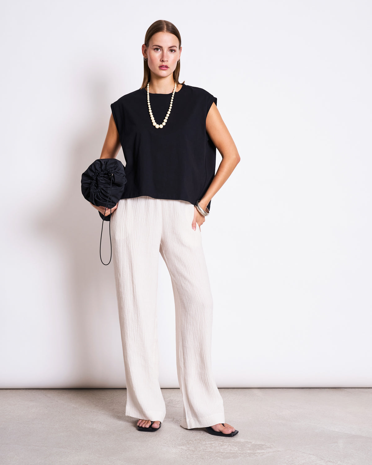 T-SHIRT OVAR BLACK T-shirts jan-n-june 1