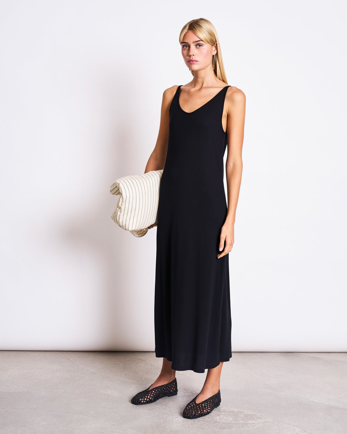 MIDI DRESS TRIANGLE BLACK