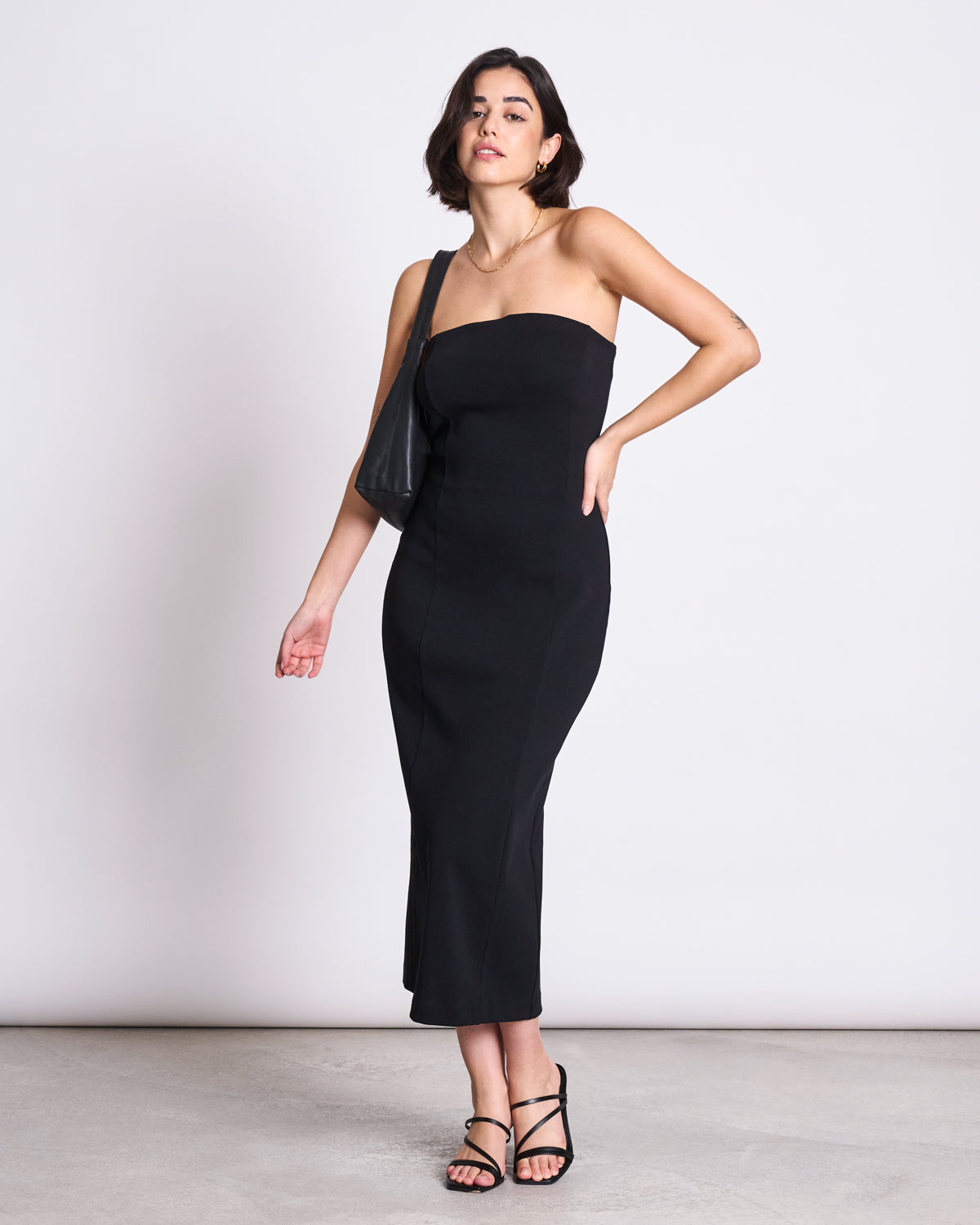 MIDI TUBE DRESS SUMU BLACK GOTS – JAN 'N JUNE