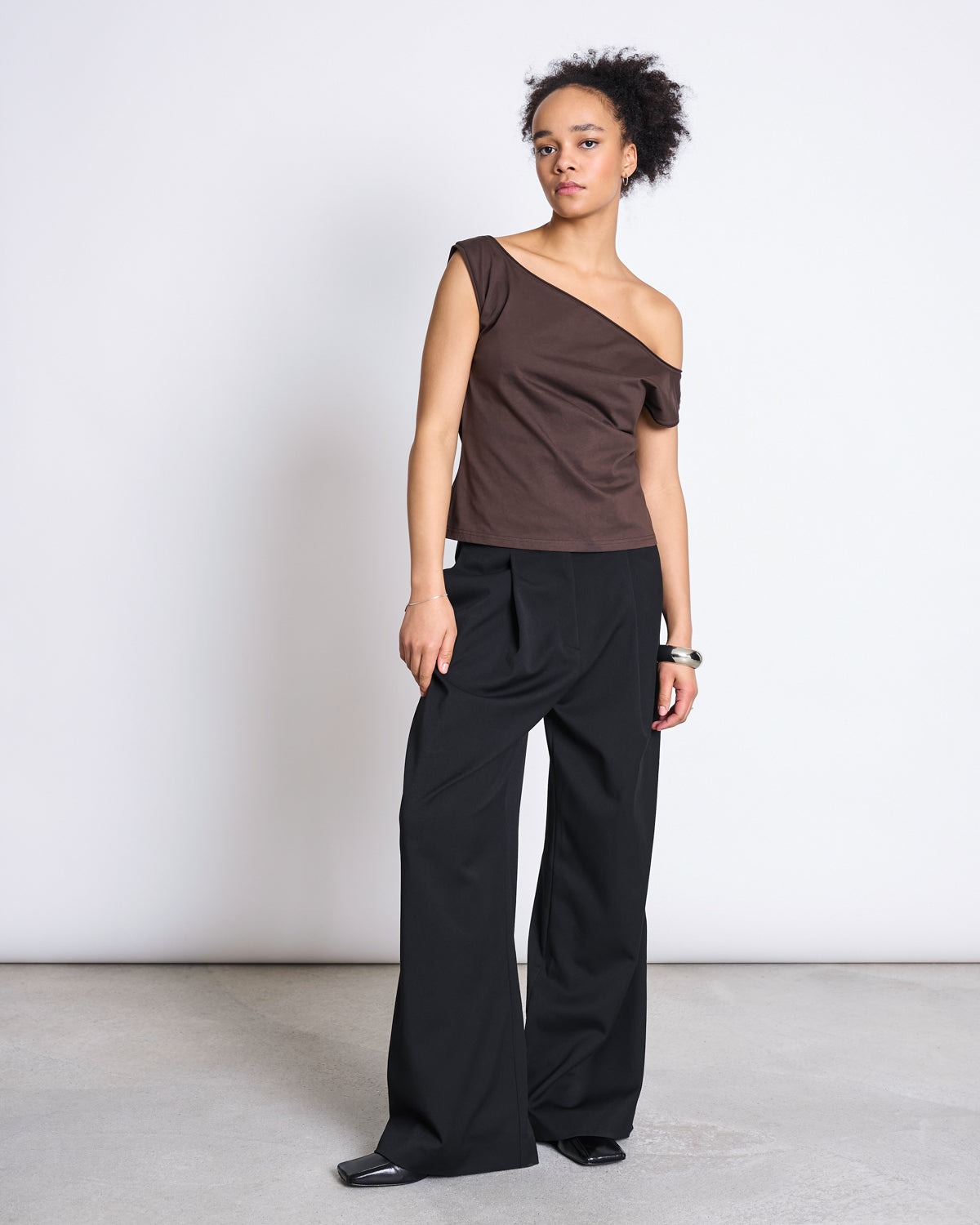 OFFSHOULDER TOP IVEN MUD Tops jan-n-june 1