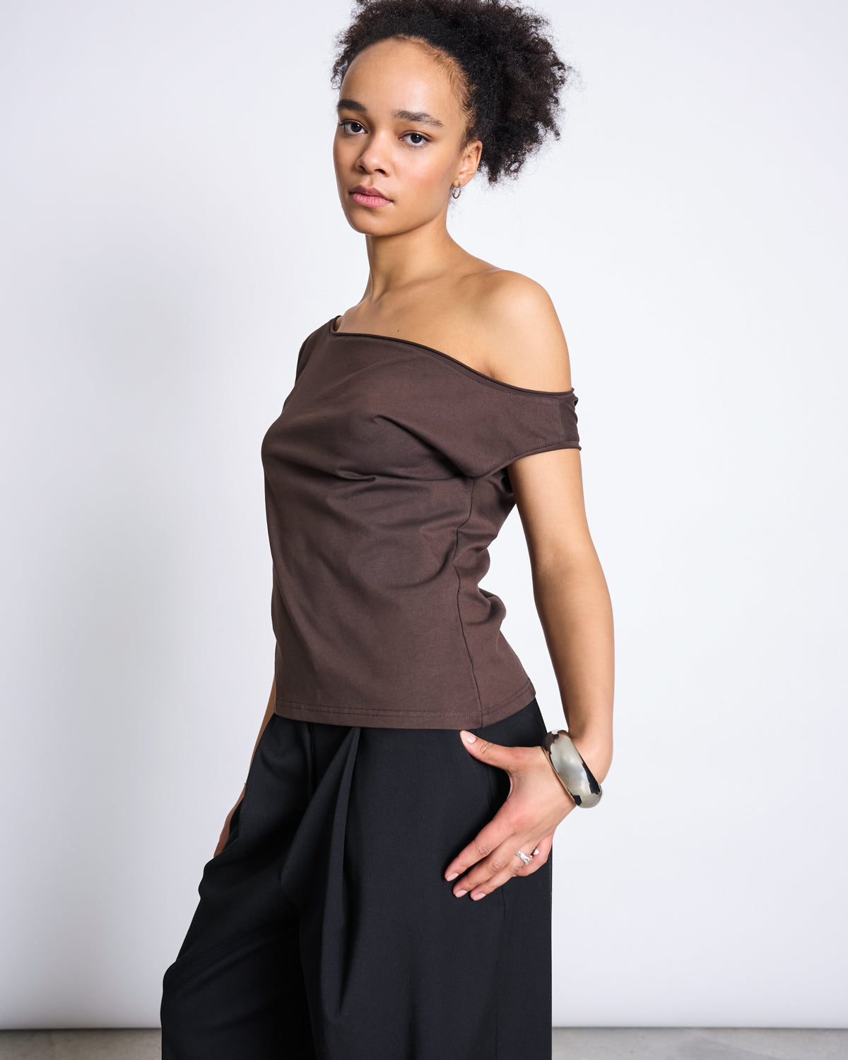 OFFSHOULDER TOP IVEN MUD Tops jan-n-june 4