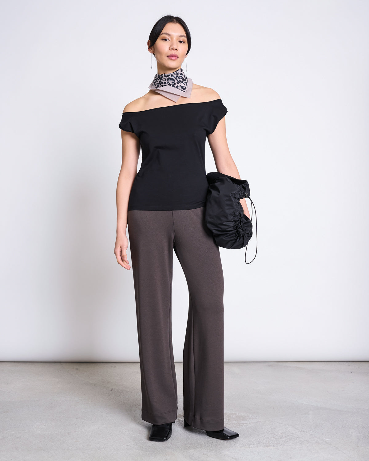 OFFSHOULDER TOP IVEN BLACK Tops jan-n-june 1