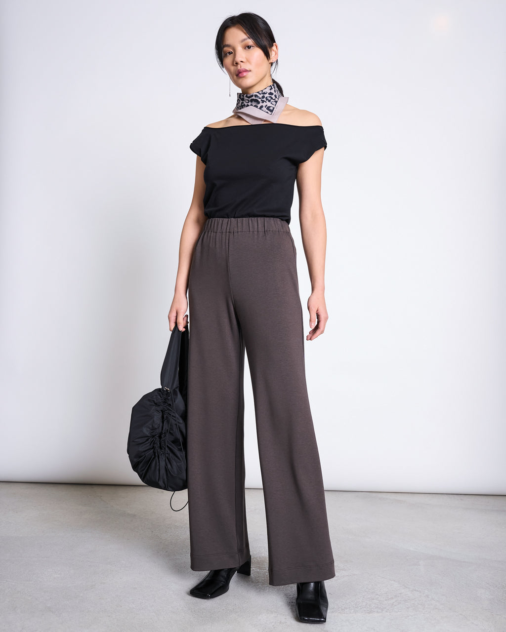 OFFSHOULDER TOP IVEN BLACK Tops jan-n-june 4