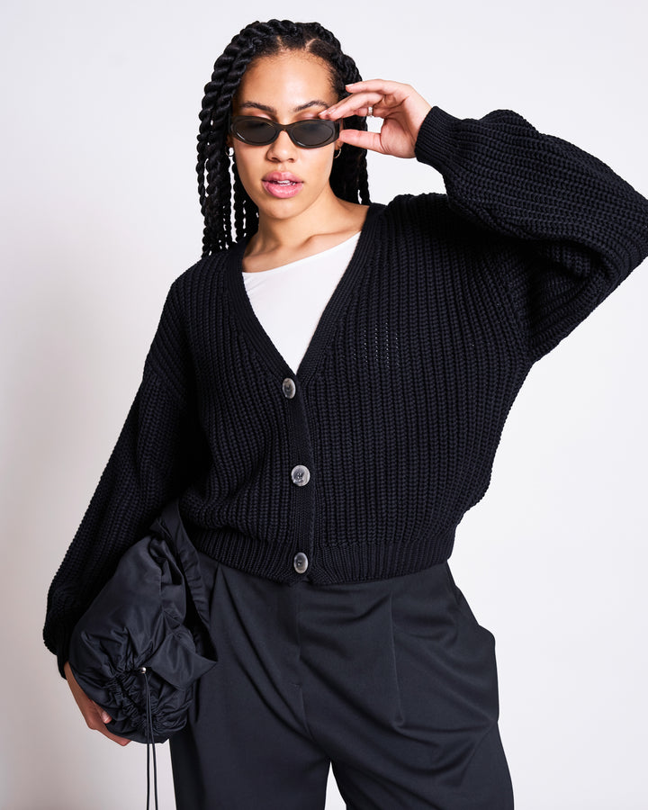 CHUNKY CARDIGAN LENA BLACK GOTS – JAN 'N JUNE - Main Image