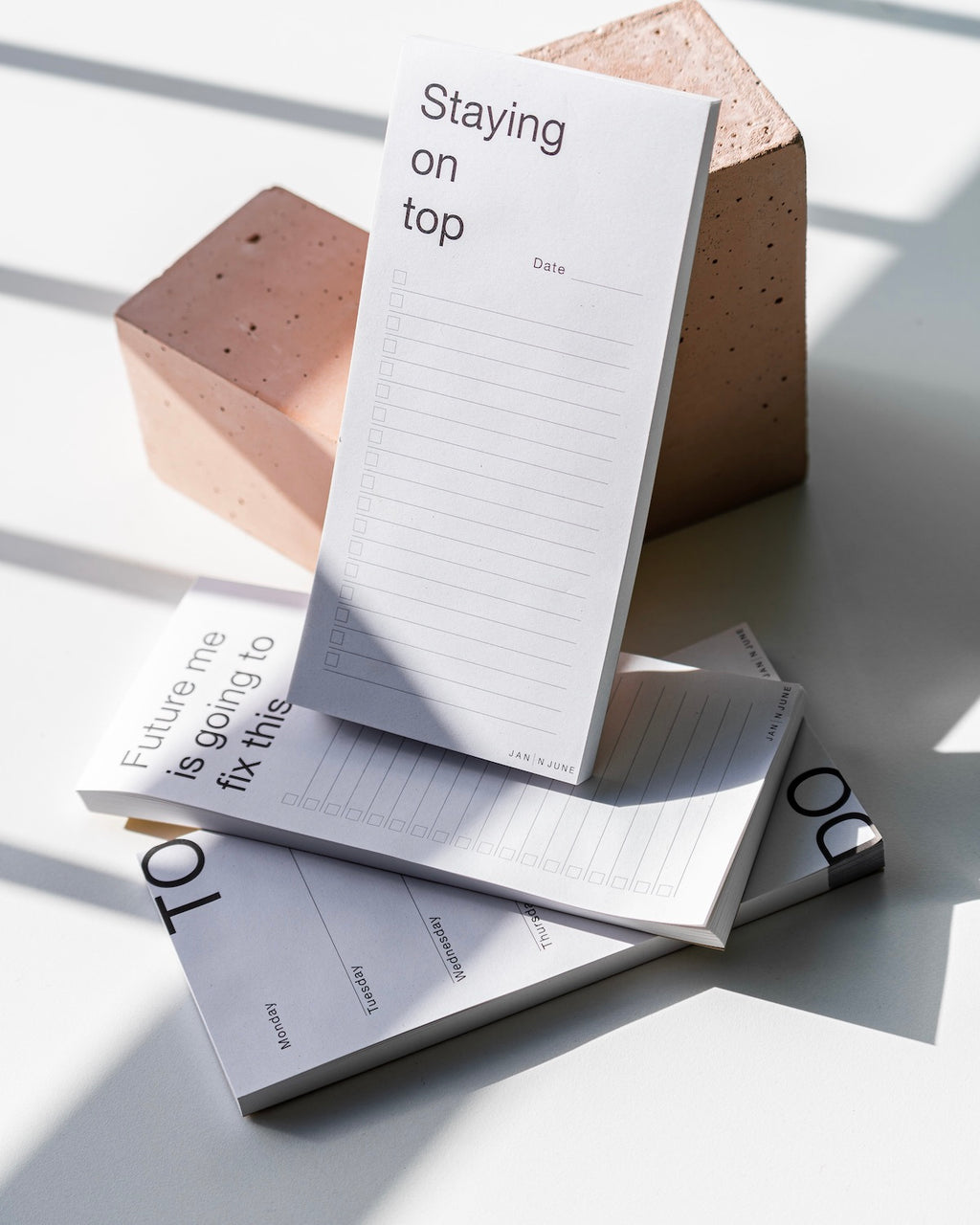 NOTEPAD STAYING ON TOP