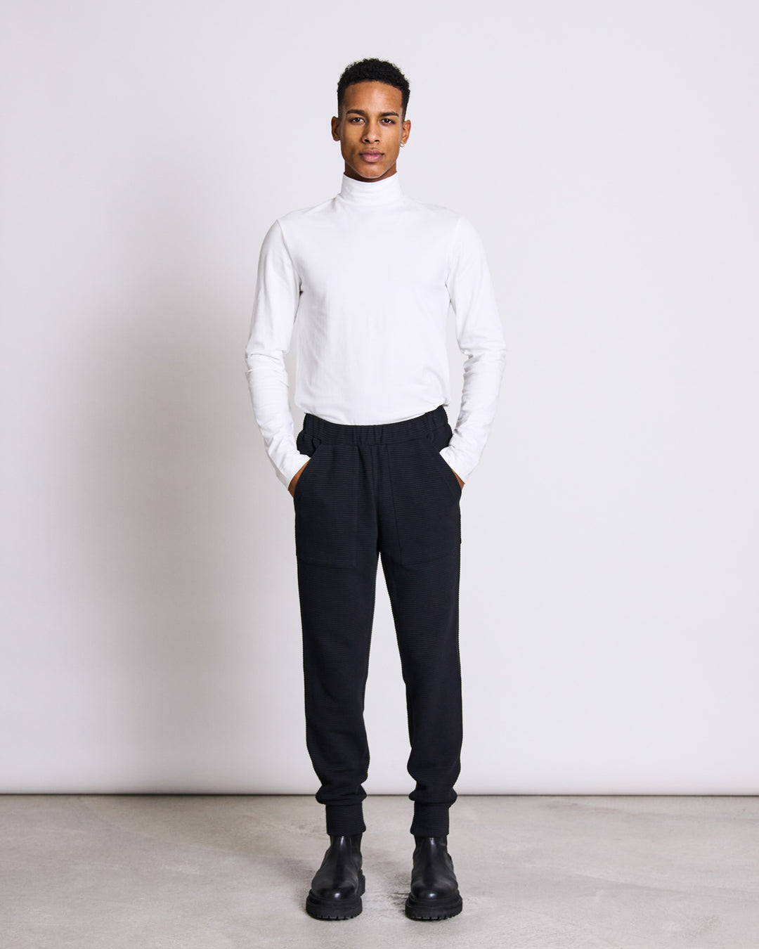 Turtleneck black and white cheap