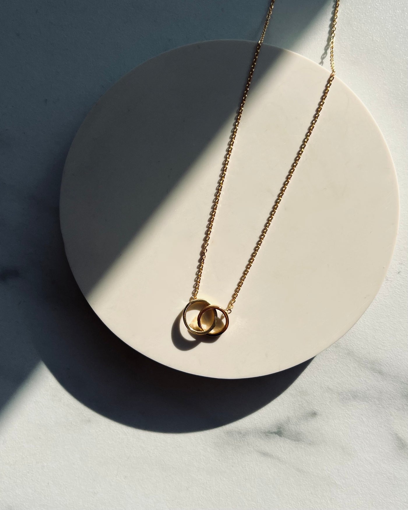 Buy 14k Gold Double Circle Linked Necklace. 14k Gold Interlocking Necklace  Online in India - Etsy